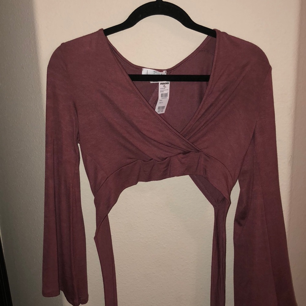 Tillys Cropped Tee